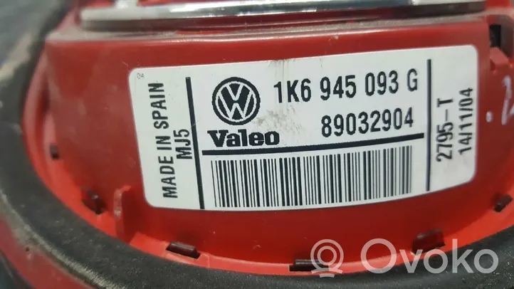 Volkswagen Golf V Lampy tylnej klapy bagażnika 