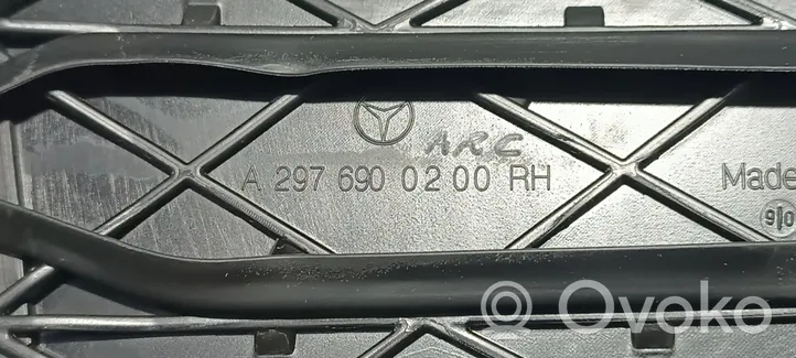 Mercedes-Benz EQS V297 Priekinių langų jungtuko apdaila 