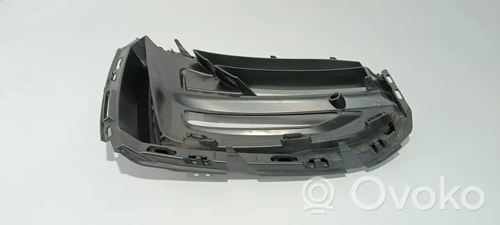 BMW 1 F40 Front bumper lower grill 21163611