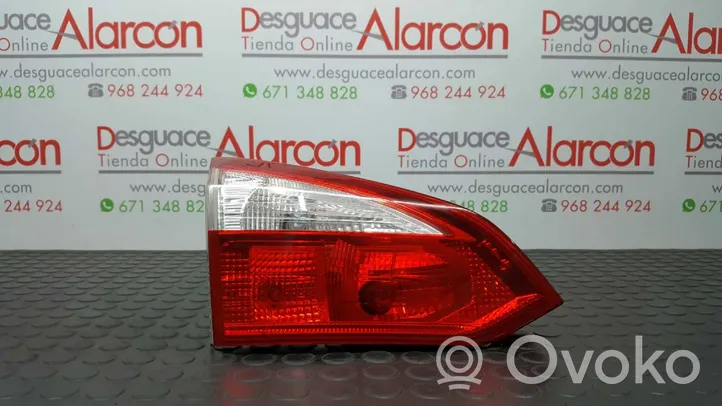 Ford Focus Tailgate rear/tail lights 