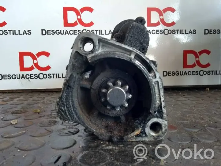 Volkswagen PASSAT B5.5 Starter motor 068911024H