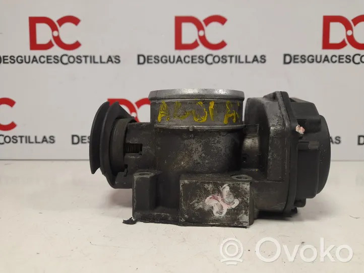 Audi A4 S4 B5 8D Valvola corpo farfallato 058133063M