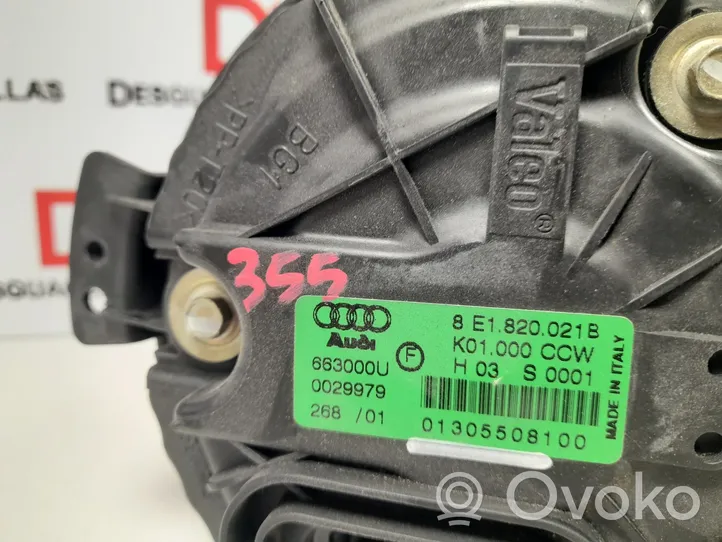 Audi A4 S4 B6 8E 8H Salono oro mazgo plastikinis korpusas 8E1820021B