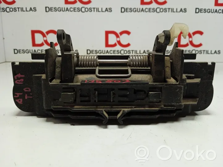 Audi A4 S4 B6 8E 8H Maniglia esterna per portiera posteriore 