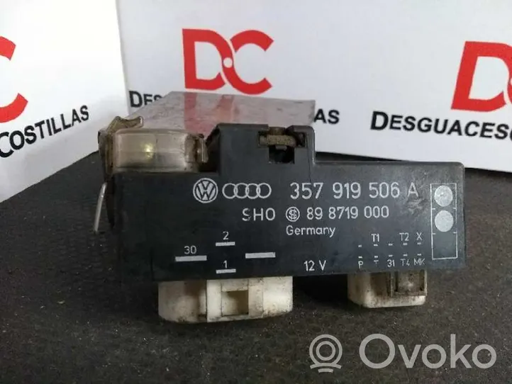 Volkswagen PASSAT B4 Module de fusibles 357919506A
