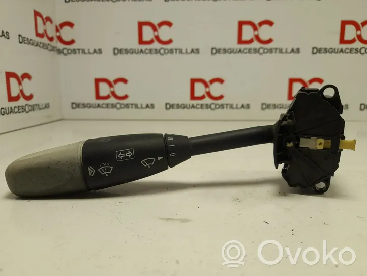 Mercedes-Benz SLK R170 Palanca de control del limpiaparabrisas A1715402245