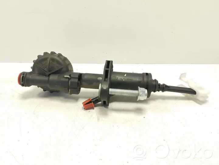 Opel Astra J Clutch master cylinder 55561915