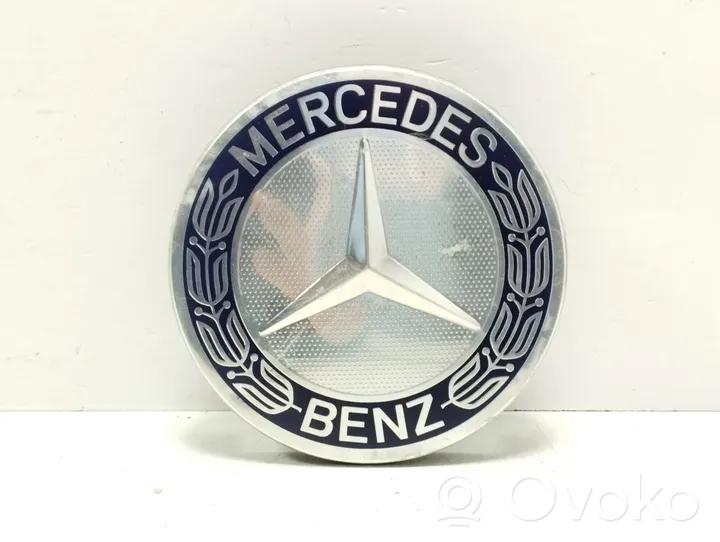 Mercedes-Benz C W203 Tapacubos original de rueda A1714000025