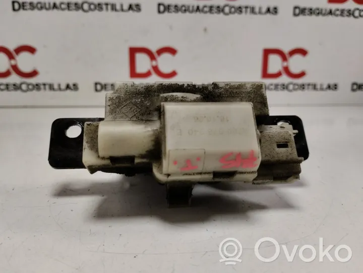 Renault Scenic II -  Grand scenic II Tailgate lock latch 8200076240L