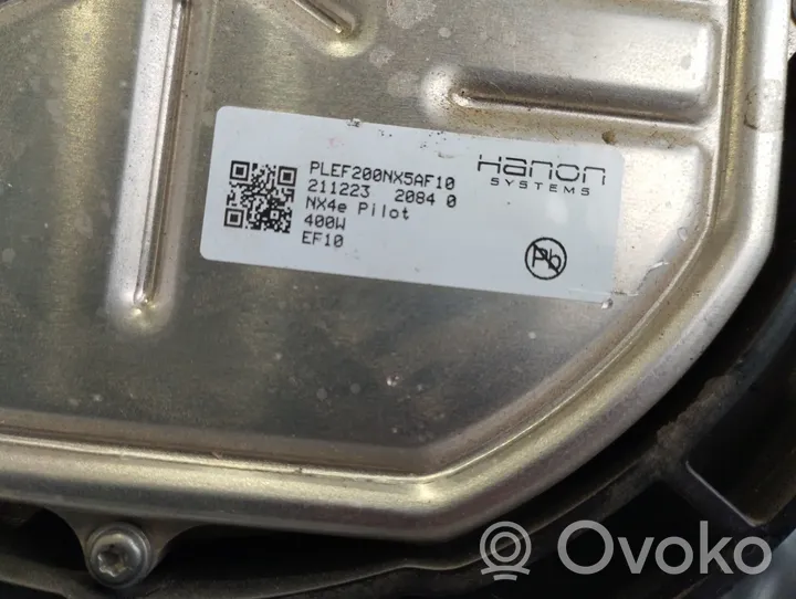 Hyundai Tucson TL Jäähdyttimen jäähdytinpuhallin 25304N7021