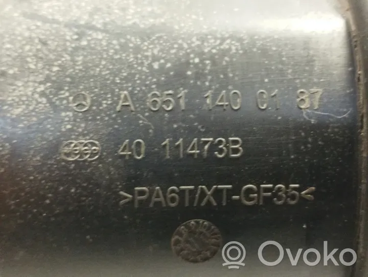 Mercedes-Benz Vito Viano W639 Turboahtimen öljyletku A6511400187