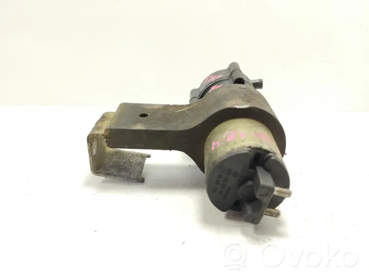 Mercedes-Benz E W124 Water pump 0018352564