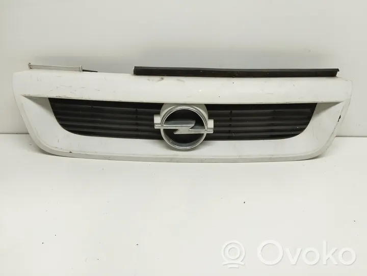 Opel Vectra A Grotelės priekinės 90461334