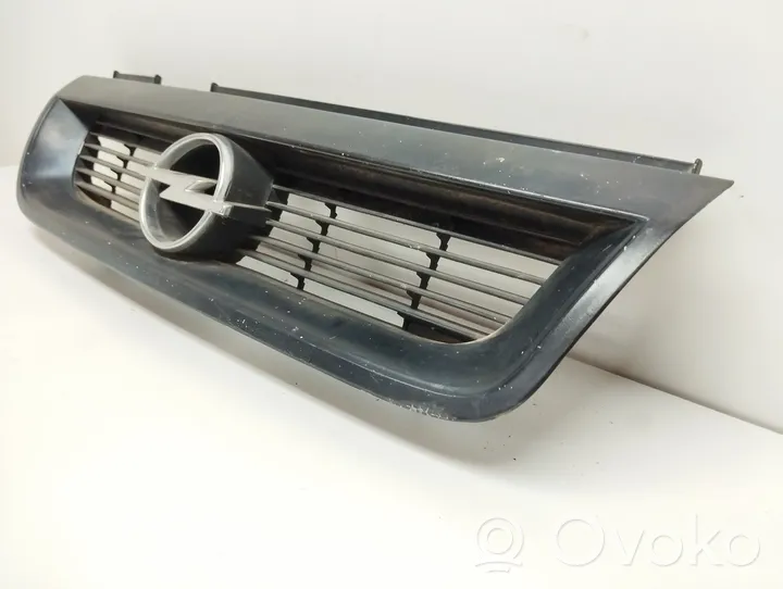 Opel Vectra A Atrapa chłodnicy / Grill 90461334