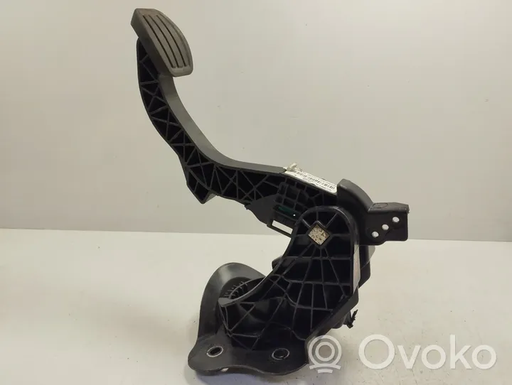 Citroen Berlingo Pedale della frizione 9820886180