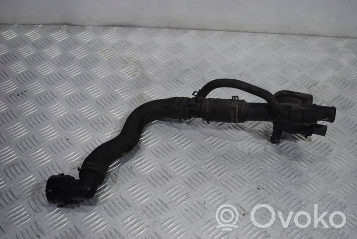 Volkswagen Polo Tubo flessibile del liquido di raffreddamento del motore 6Q0122101AK