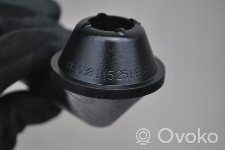 Skoda Octavia Mk2 (1Z) Tubo del filtro della coppa dell’olio 038115251F