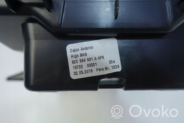 Audi A1 Muu keskikonsolin (tunnelimalli) elementti 82C864981A