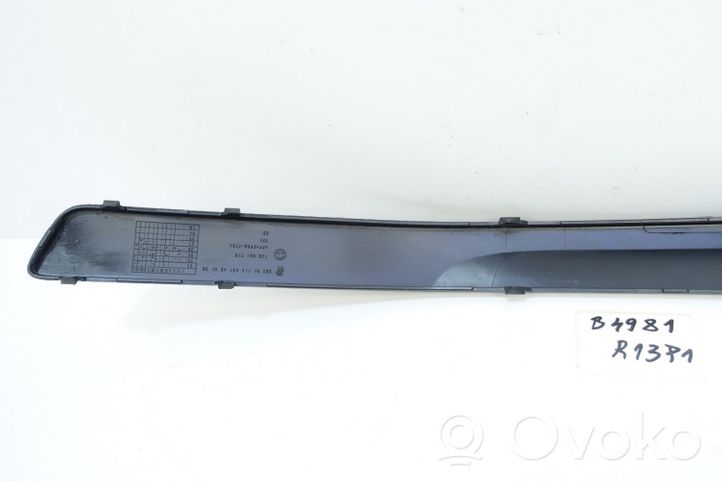 Skoda Octavia Mk2 (1Z) Modanatura separatore del paraurti anteriore 1Z0807718