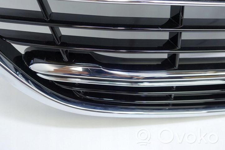 Mercedes-Benz S W223 Grille calandre supérieure de pare-chocs avant ATRAPA GRILL ZDERZAKA MER