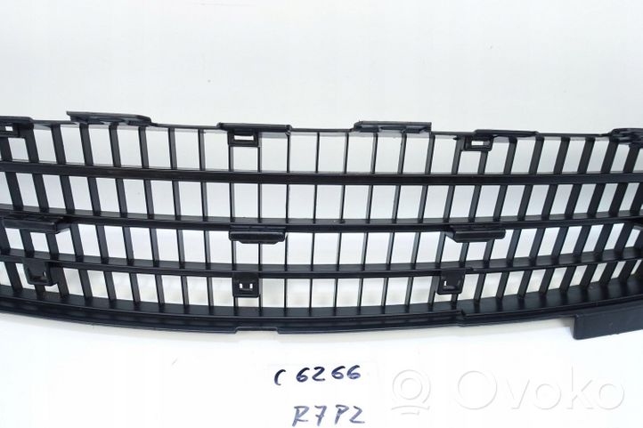 Renault Clio III Grille calandre supérieure de pare-chocs avant 1859960519 KRATKA ATRAPA 