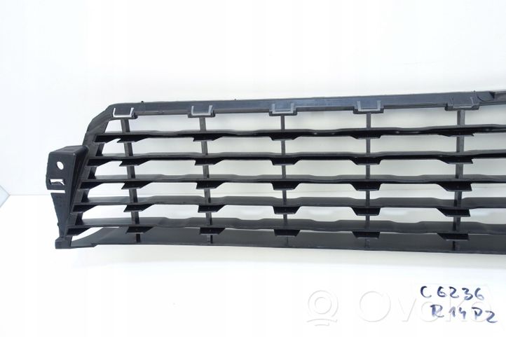 Citroen C3 Picasso Grotelės viršutinės 9681801377 ATRAPA GRILL Z