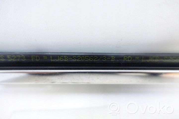 Ford Ranger Binario del parabrezza della portiera anteriore LJ6B-S20562 LISTWA SZYBY 