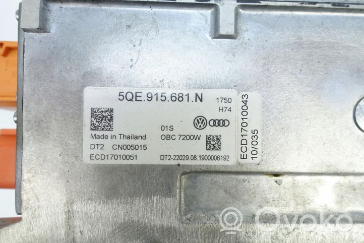 Volkswagen e-Golf Battery charger (optional) 