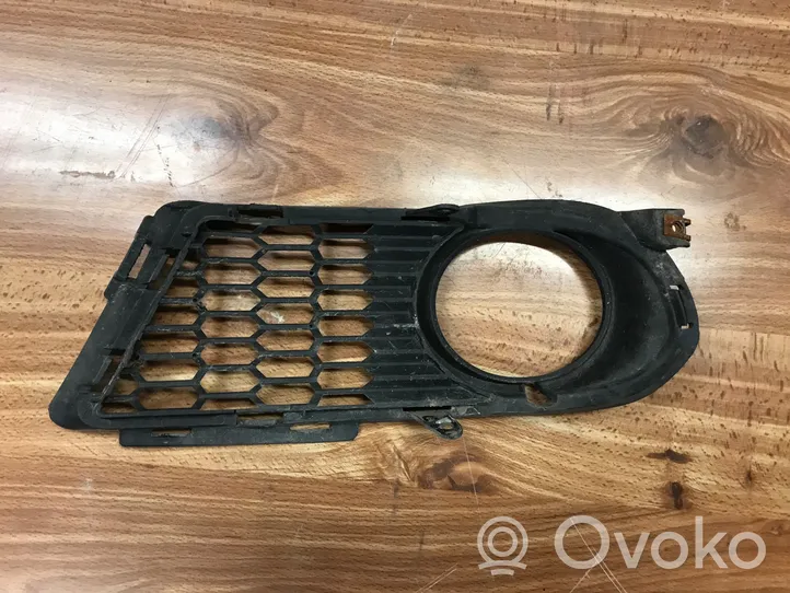 BMW 3 E92 E93 Grille antibrouillard avant 8038936