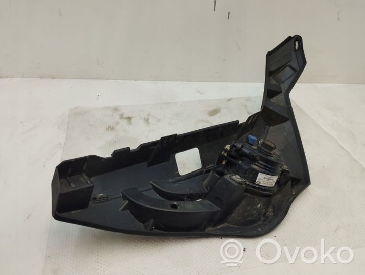 BMW X1 E84 Supporto del fendinebbia 7303794