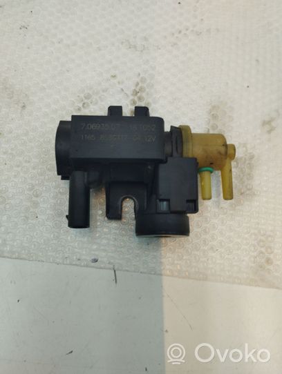 BMW 5 G30 G31 Solenoidinis vožtuvas 8589117