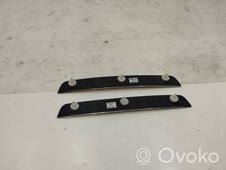 Mini Cooper Countryman F60 Garniture de marche-pieds arrière 7406372