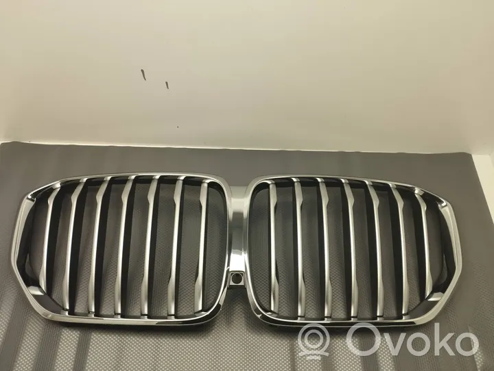 BMW X5 G05 Grille de calandre avant 7454887