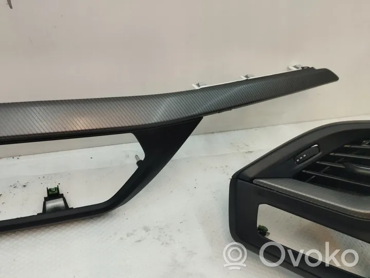 BMW 2 F44 Cornice cruscotto 5A049E4