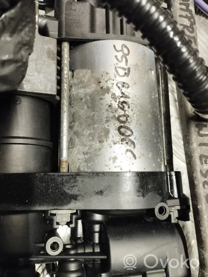 Porsche Macan Compresseur / pompe à suspension pneumatique OEM