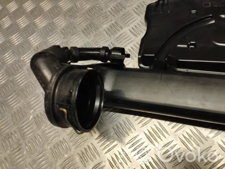 BMW 2 F45 Ansaugdämpfer Resonator 8570016