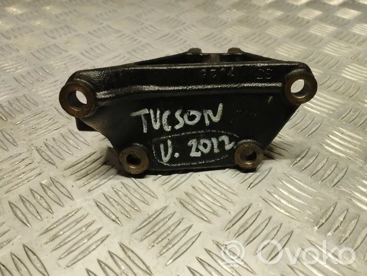 Hyundai Tucson LM Gearbox mounting bracket TUCSON