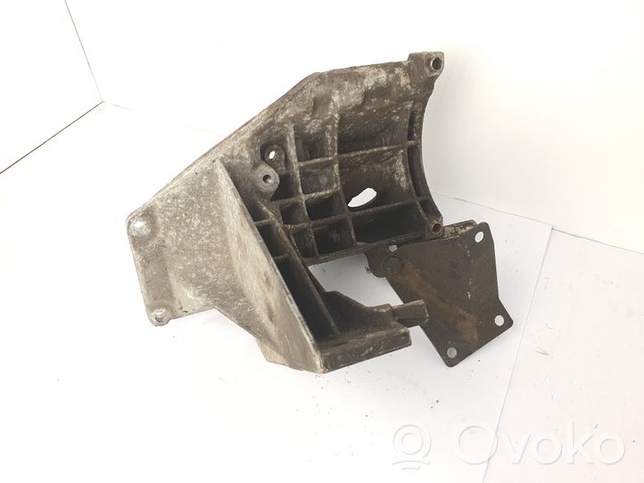 BMW 7 E38 Engine mounting bracket 1433564