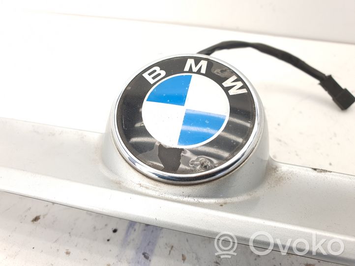 BMW 3 E46 Éclairage de plaque d'immatriculation 8231893