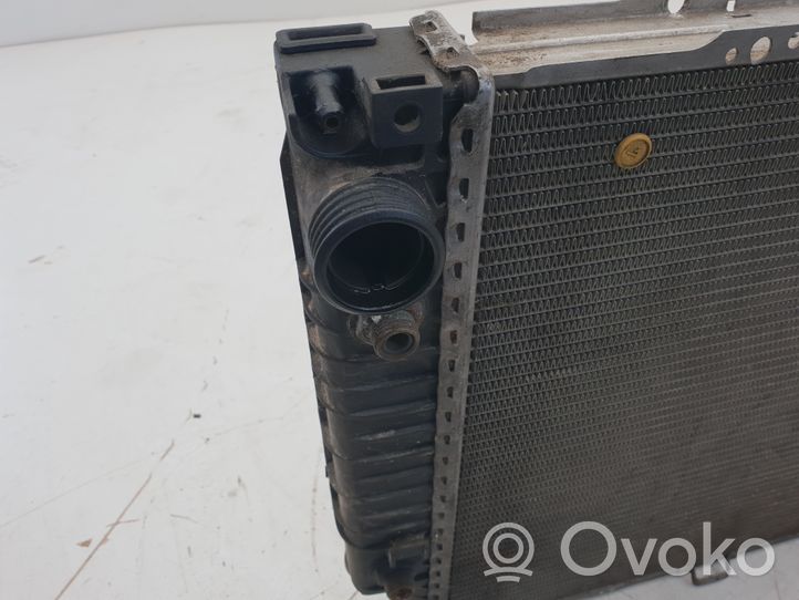 BMW 5 E34 Dzesēšanas šķidruma radiators 1723464