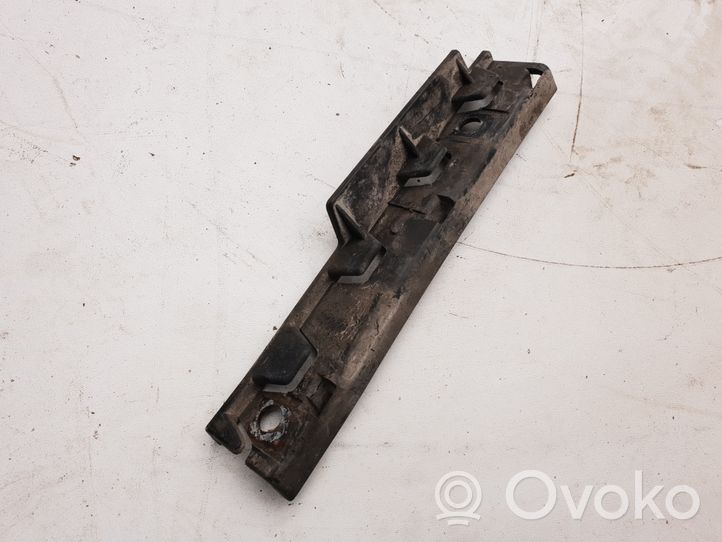 BMW 5 E60 E61 Support de montage de pare-chocs avant 7066227