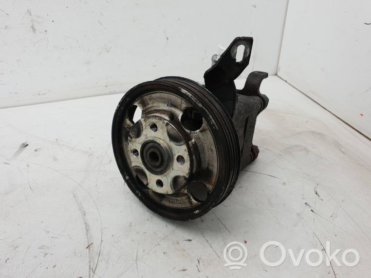 Volvo XC70 Vairo stiprintuvo siurblys 31202095