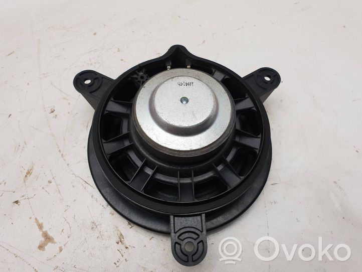 Volvo V60 Enceinte de porte arrière 30657445