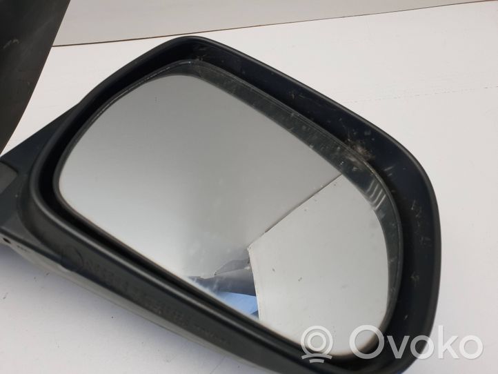 Toyota Hilux (AN10, AN20, AN30) Front door electric wing mirror E4012243