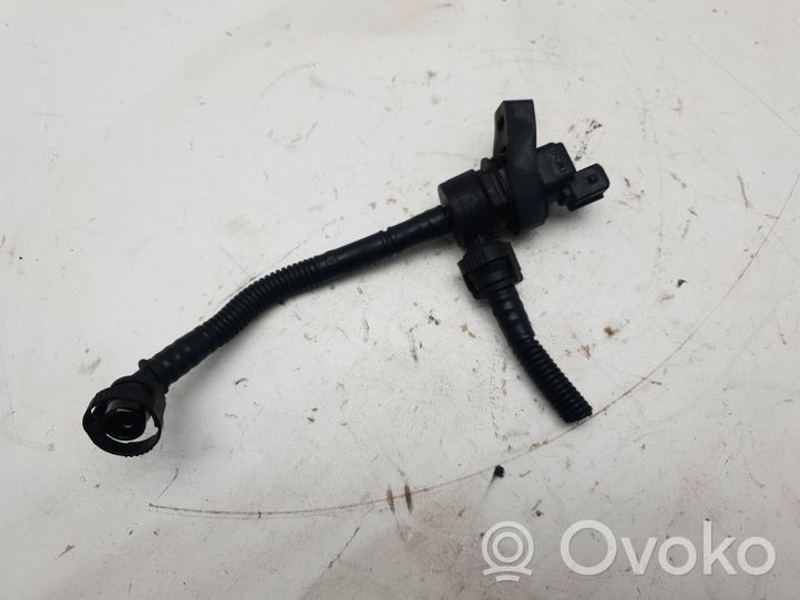 BMW 3 E90 E91 Fuel tank valve 7512581