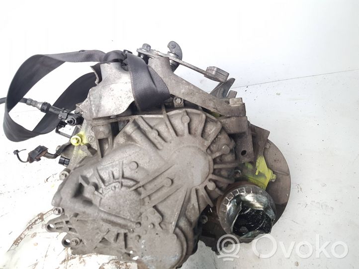 Opel Astra J Supporto di montaggio scatola del cambio 13248569