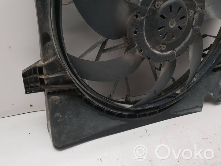 Volvo XC90 Radiator cooling fan shroud 00404523