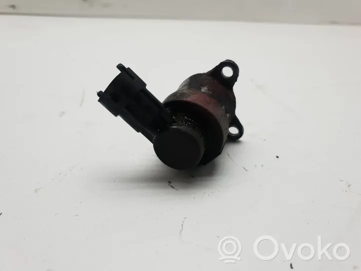 Volvo XC70 Sensore di pressione del carburante 0928400573