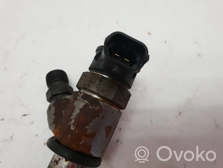 Isuzu D-Max Injecteur de carburant 0445111031