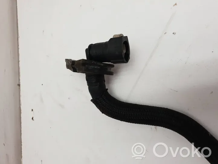 BMW 1 E82 E88 Tuyau d'alimentation conduite de carburant 7800667